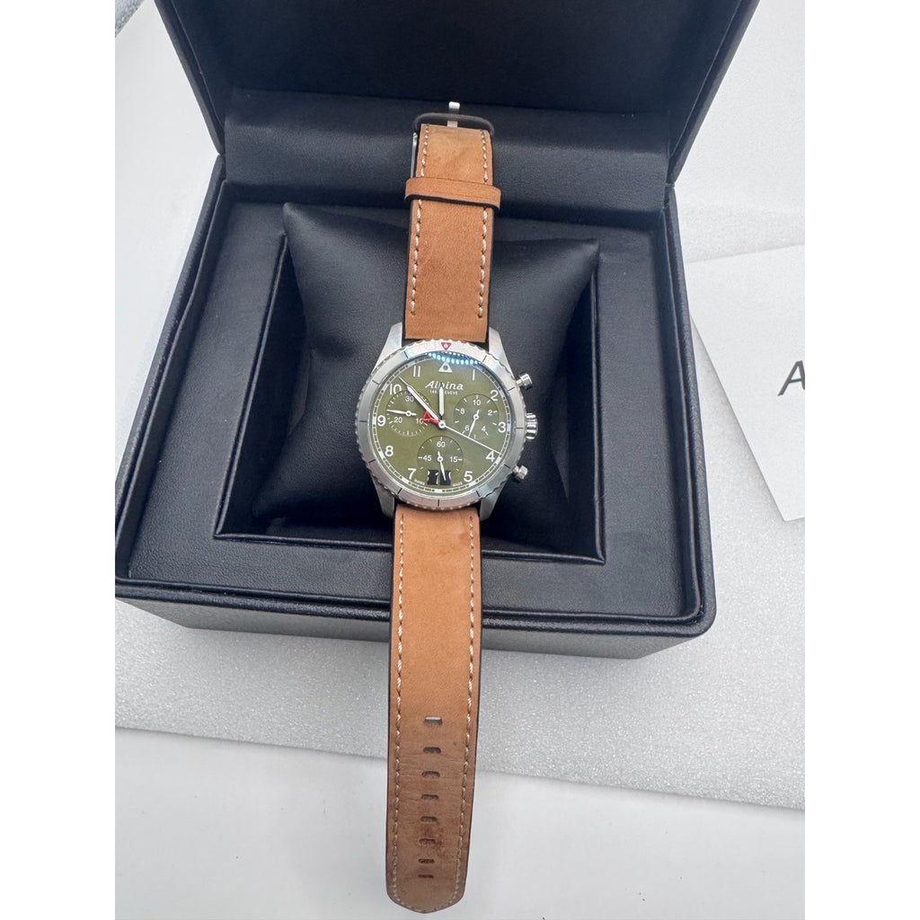 Swiss Made Alpina Pilot Chronograph Big Date Green Dial Mens Watch AL-372GR4S26