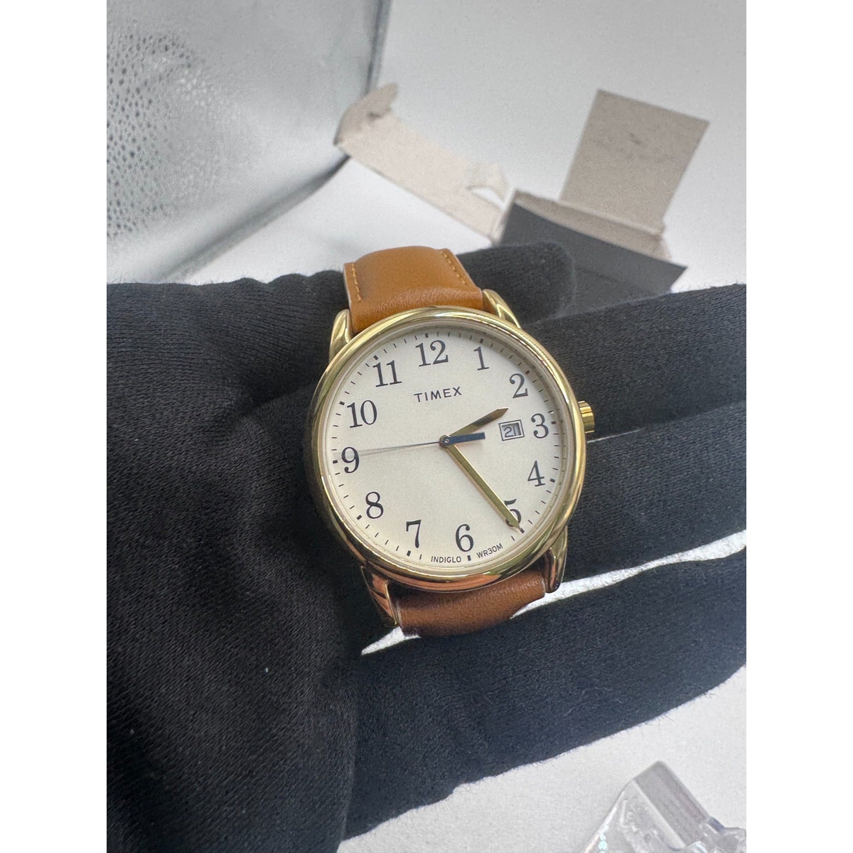 Timex Easy Reader Gold-Tone Case White Dial with Leather Strap