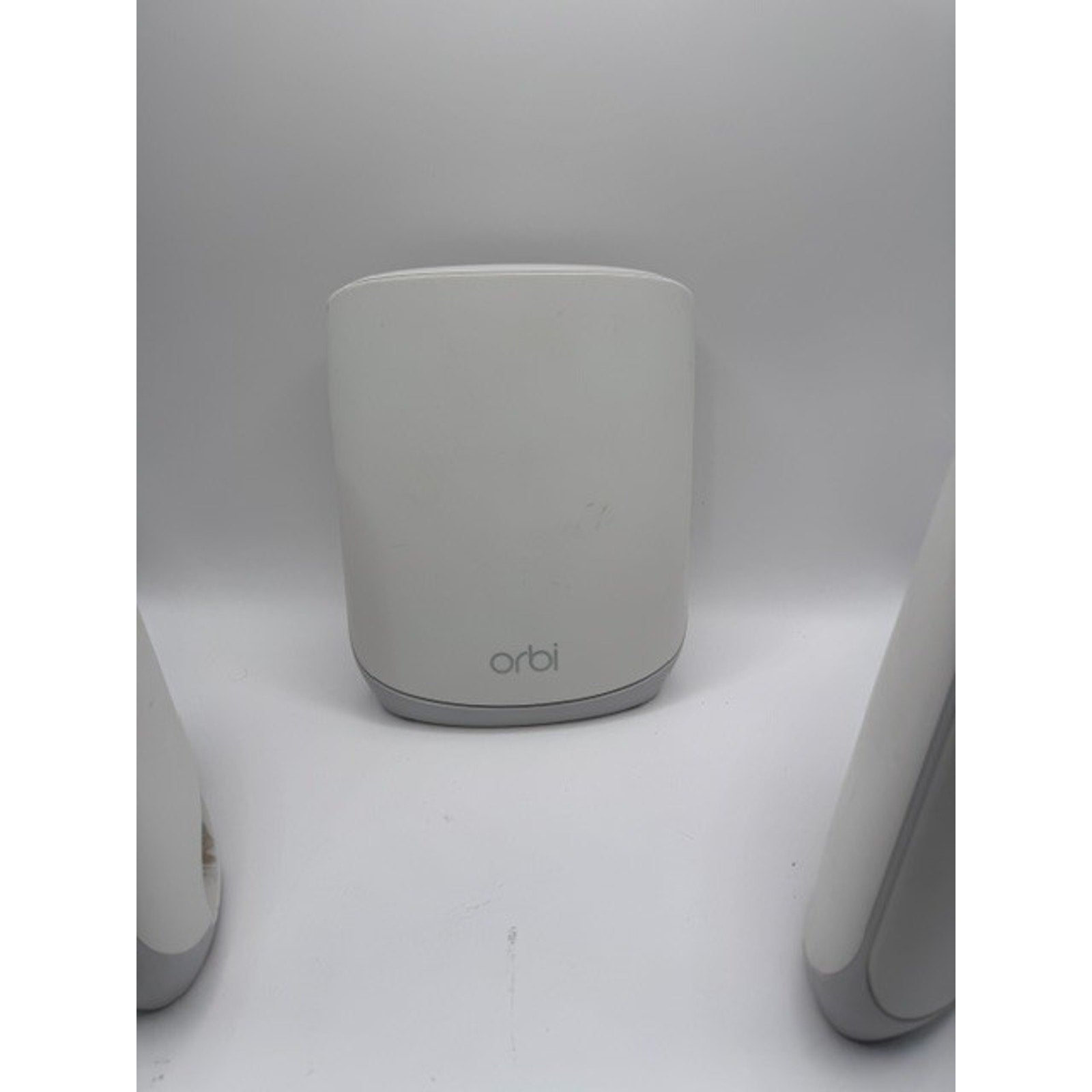 NETGEAR Orbi AX4200 Dual-Band Mesh Router w/ 2 Satellites White/Silver Open Box
