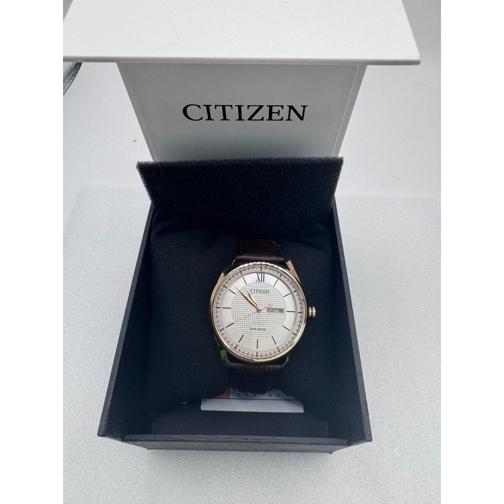 Citizen Eco-Drive Classic Ivory Dial Men's Watch AW0082-01A NEW w STICKERS