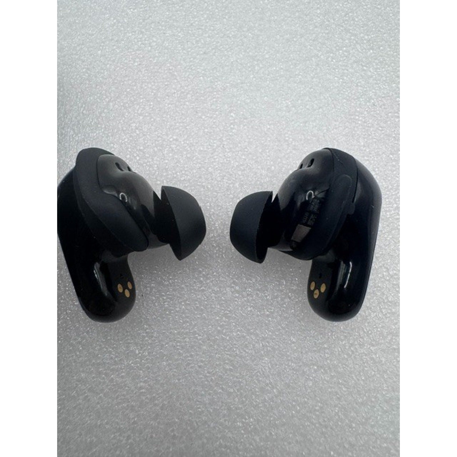 Bose QuietComfort Ultra Earbuds Noise-Cancelling Earbuds Black/Gray - Excellent