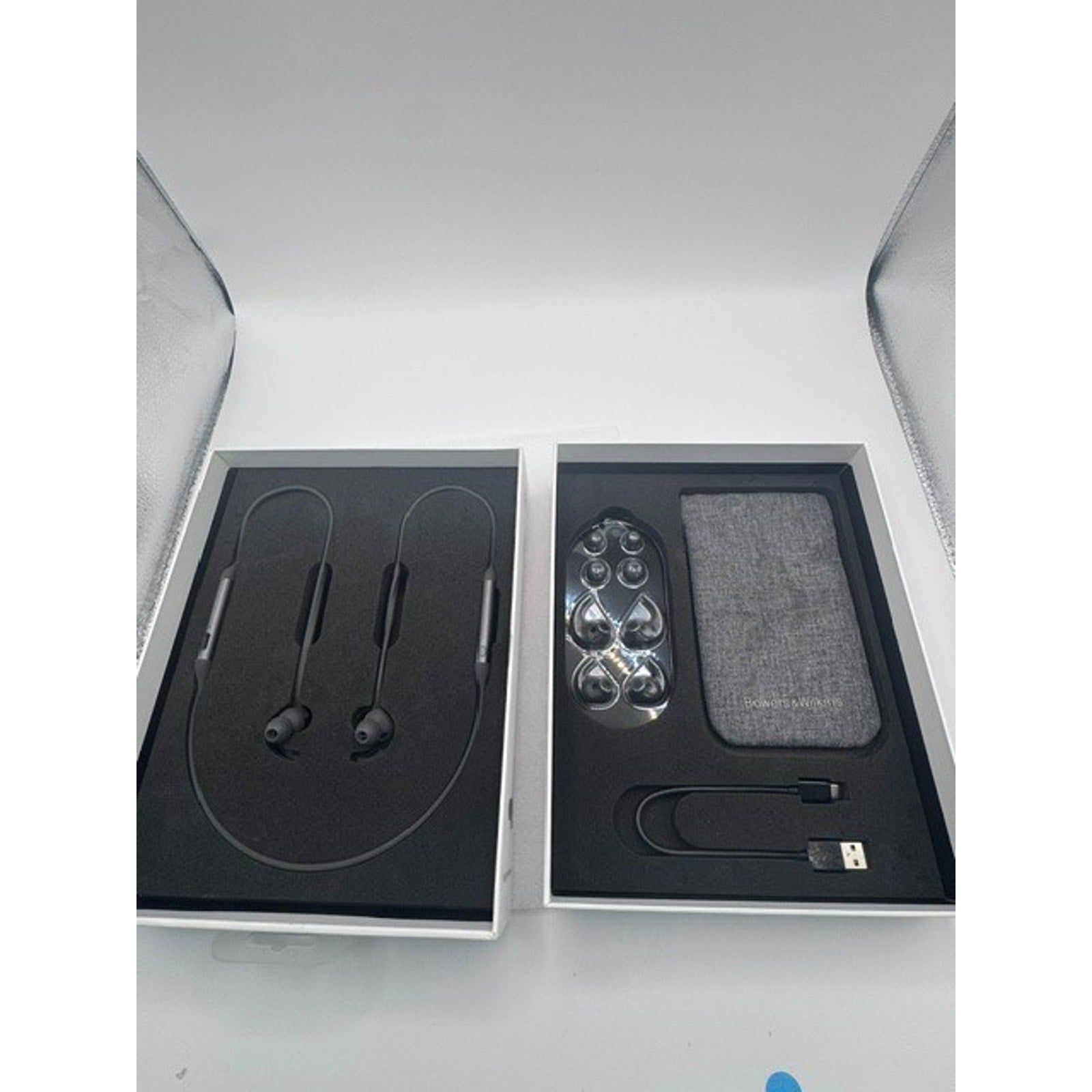 NEW Bowers & Wilkins PI3 Bluetooth In-Ear Headphones Space Gray