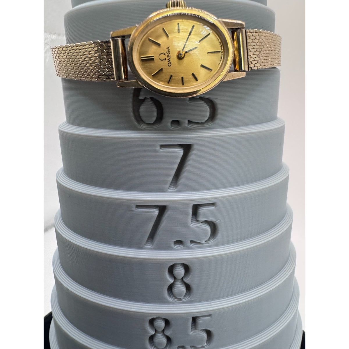 OMEGA Women's Vintage Oval Manual Mechanical Champagne Dial Gold Mesh Bracelet