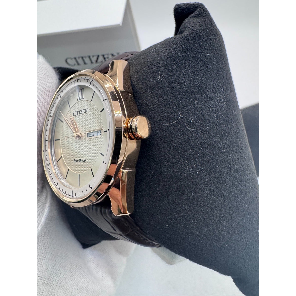 Citizen Eco-Drive Classic Ivory Dial Men's Watch AW0082-01A NEW w STICKERS