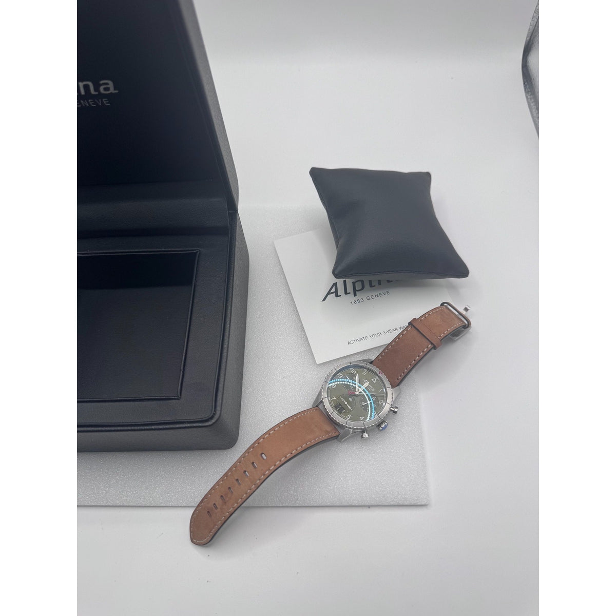 Swiss Made Alpina Pilot Chronograph Big Date Green Dial Mens Watch AL-372GR4S26