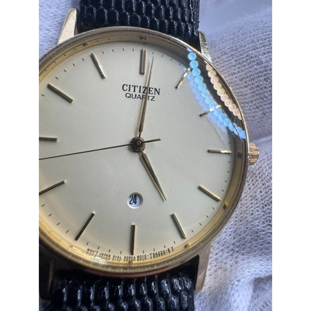 Vintage Mens Citizen Quick Set, Date at Six 6010 T15553 Quartz Japan Wrist Watch