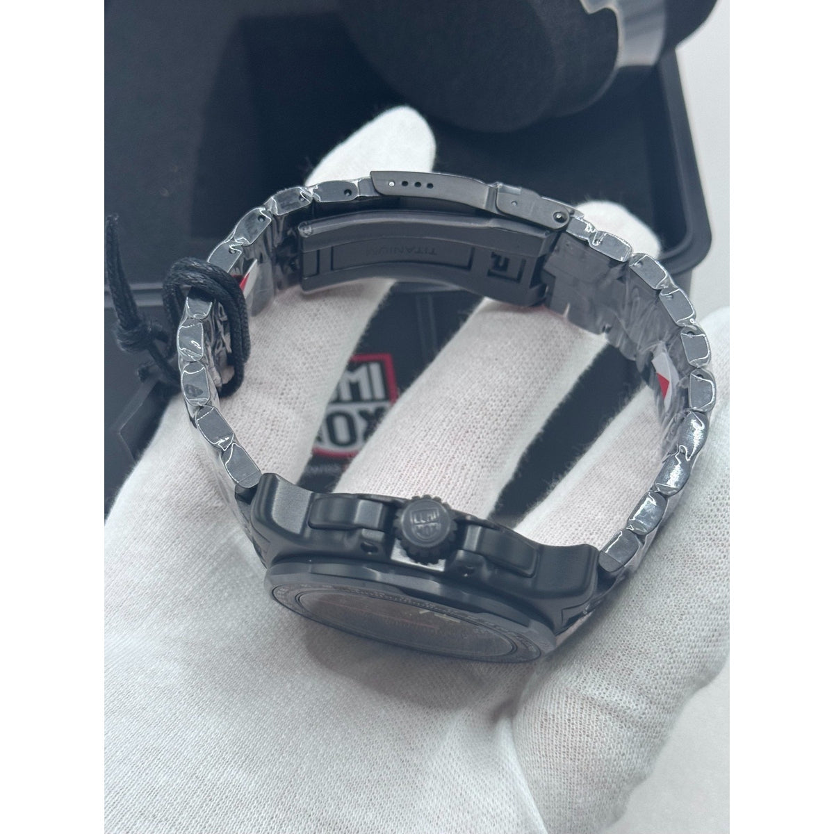 NEW Luminox F-22 Raptor Black Titanium Men's Quartz Watch XA.9272