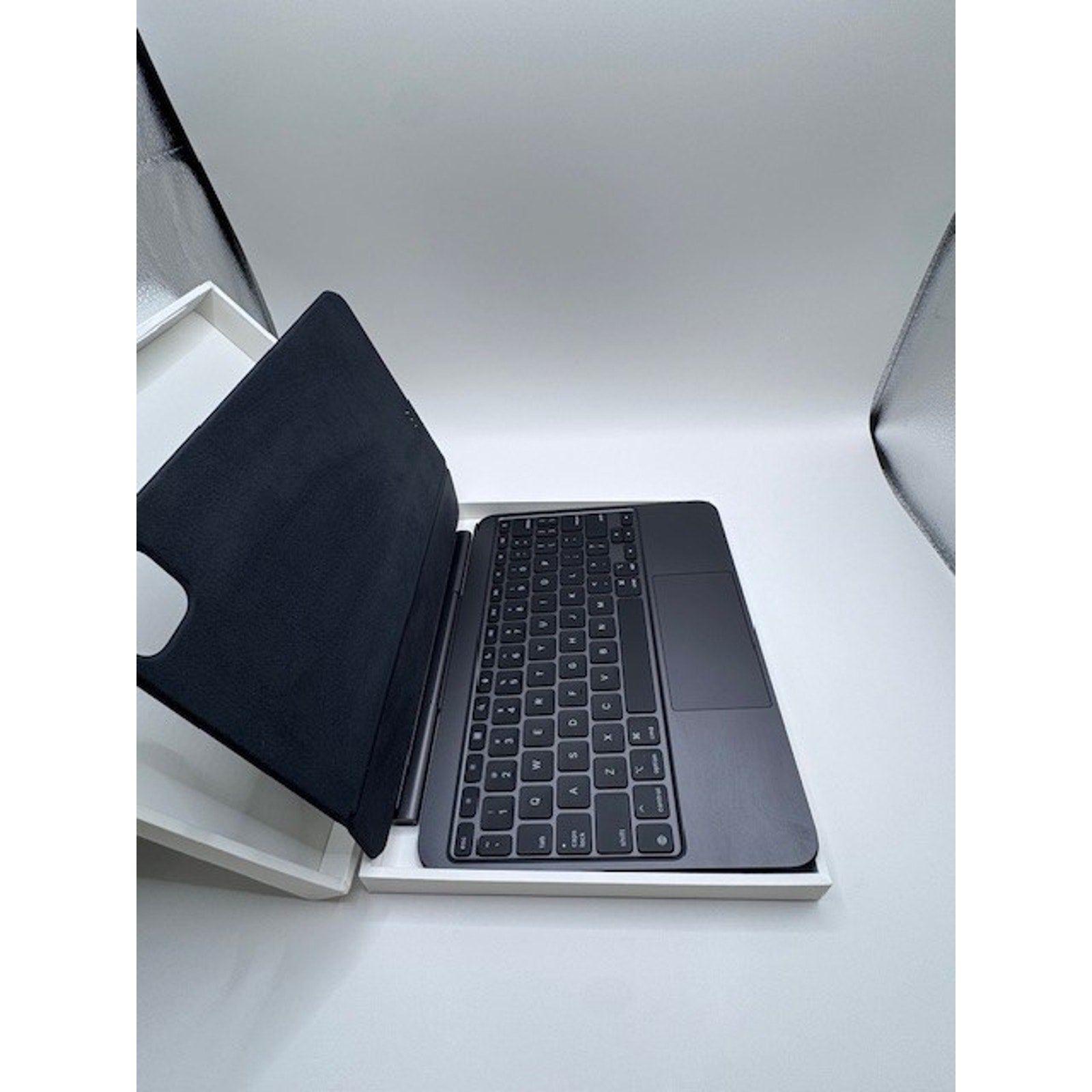 Apple Magic Keyboard for iPad Pro 11-inch M4 or M5 - Black