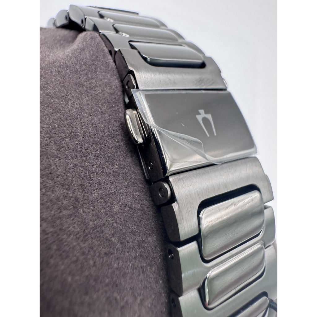 Bulova Diamond Mens Gray Stainless Steel Bracelet Watch 98d162 RETAIL $395
