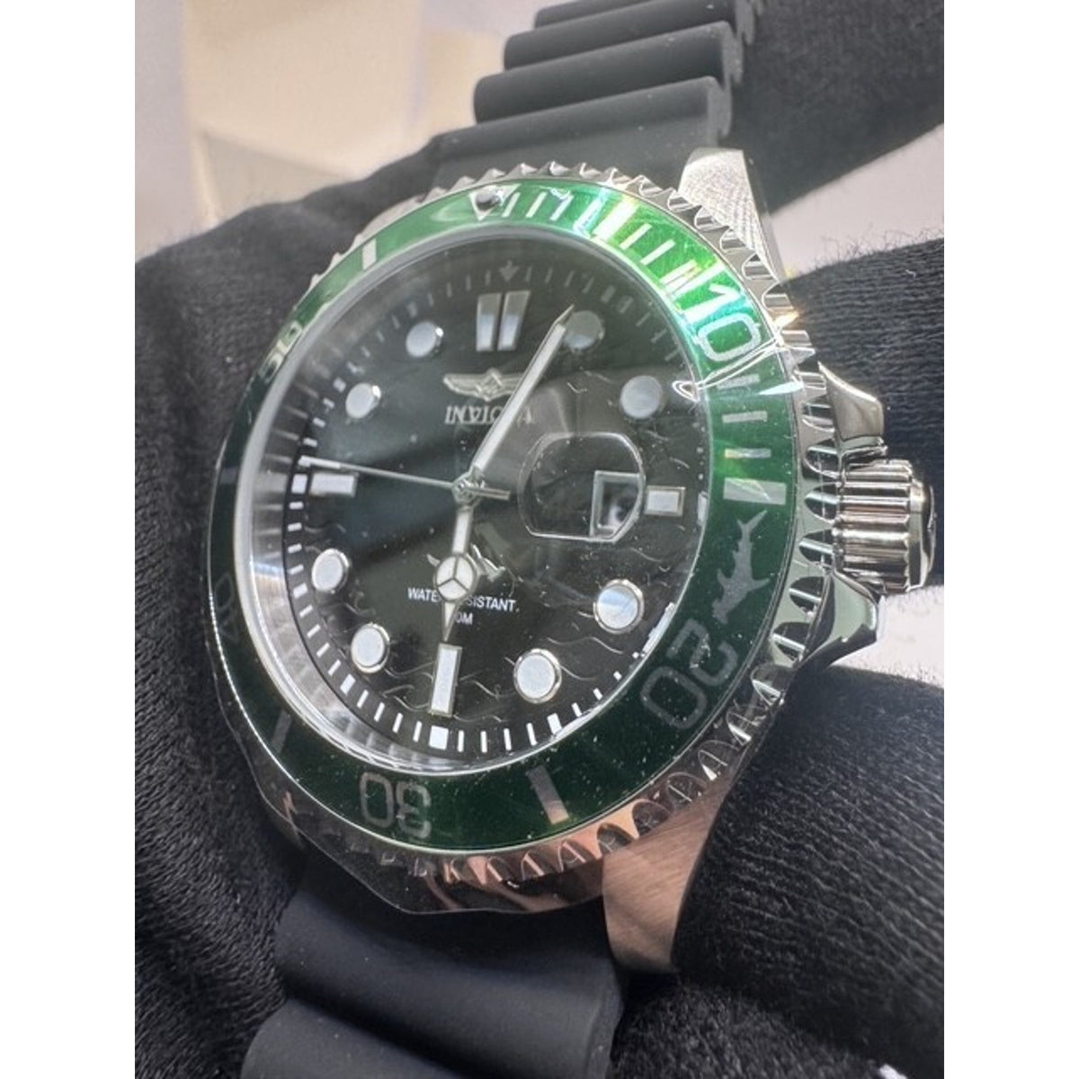 Invicta Pro Diver Shark 47166 43mm Green Bezel Black Dial Silicone Strap $249