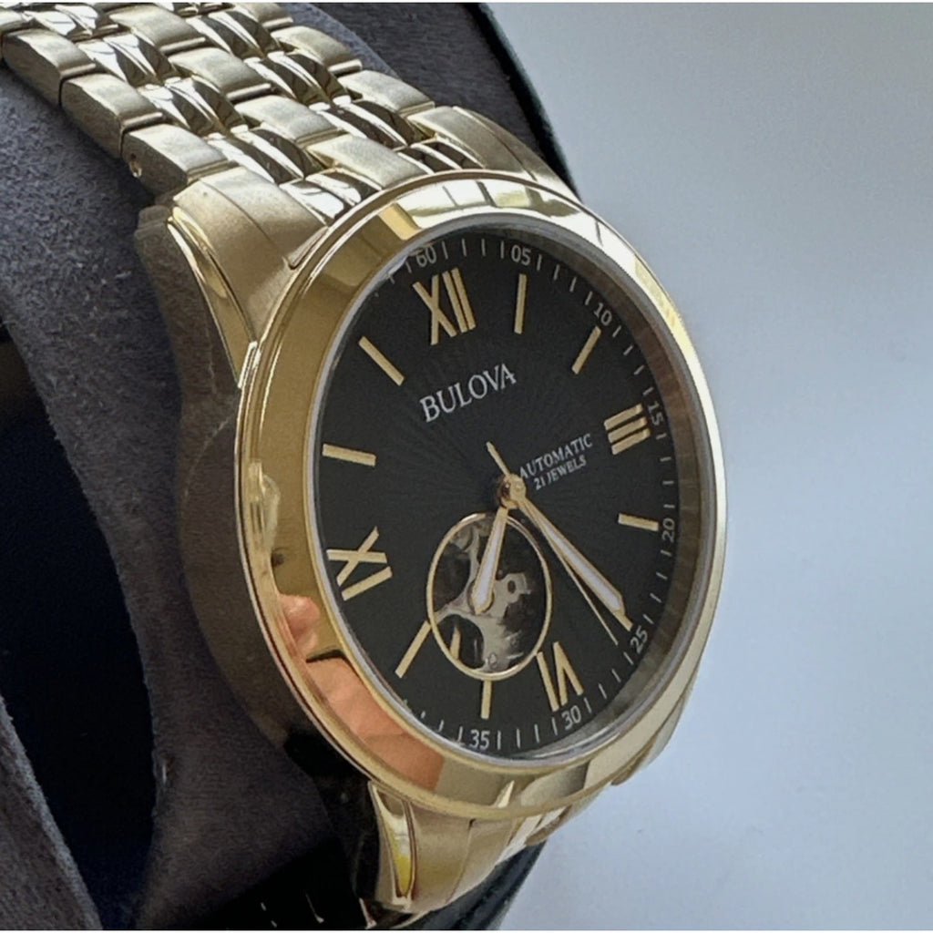Bulova 97A132 WristwatchBulova Men's 97A132 Automatic Gold-Tone Bracelet