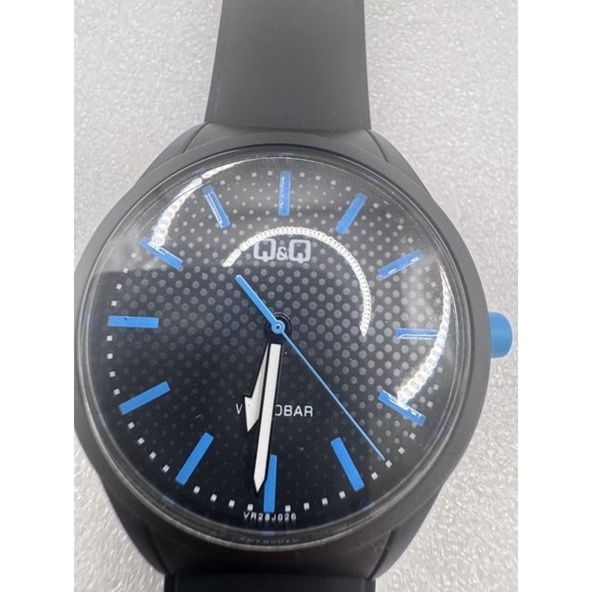 Brand new Q&Q by CITIZEN 10 Bar Water Resistant Men's Watch VR28J026Y