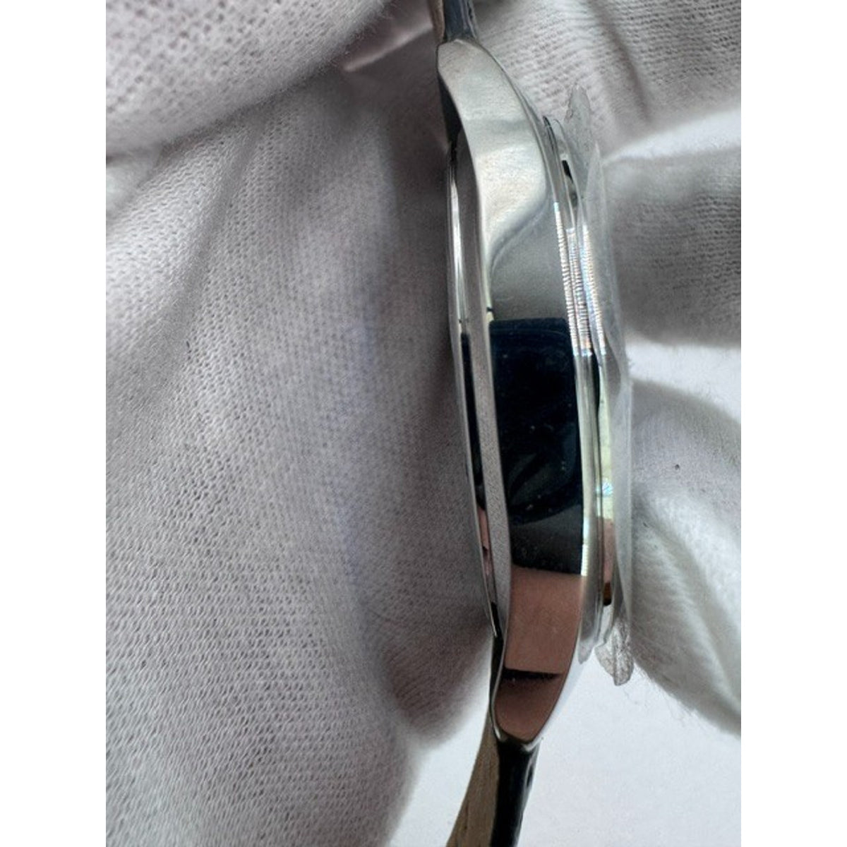 Bulova Men's Classic Date Indicator Quartz Black Leather Watch 42MM 96B453 NEW