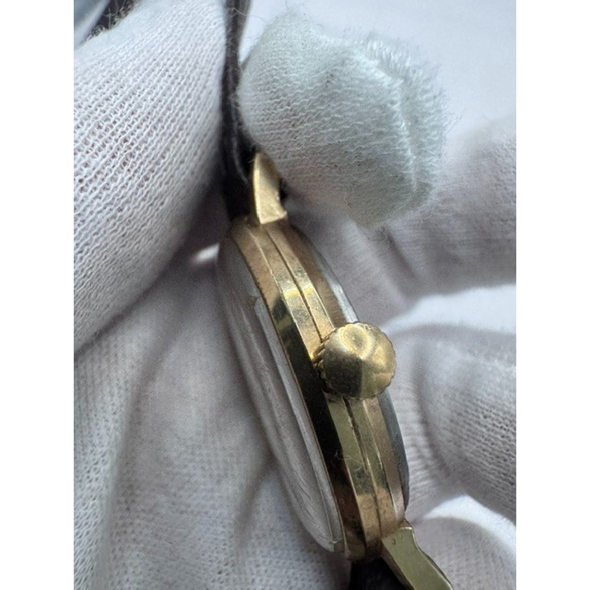 Vintage 1980s Sekonda 17 Jewels USSR Manual Wind Date Gold Plated Watch Running