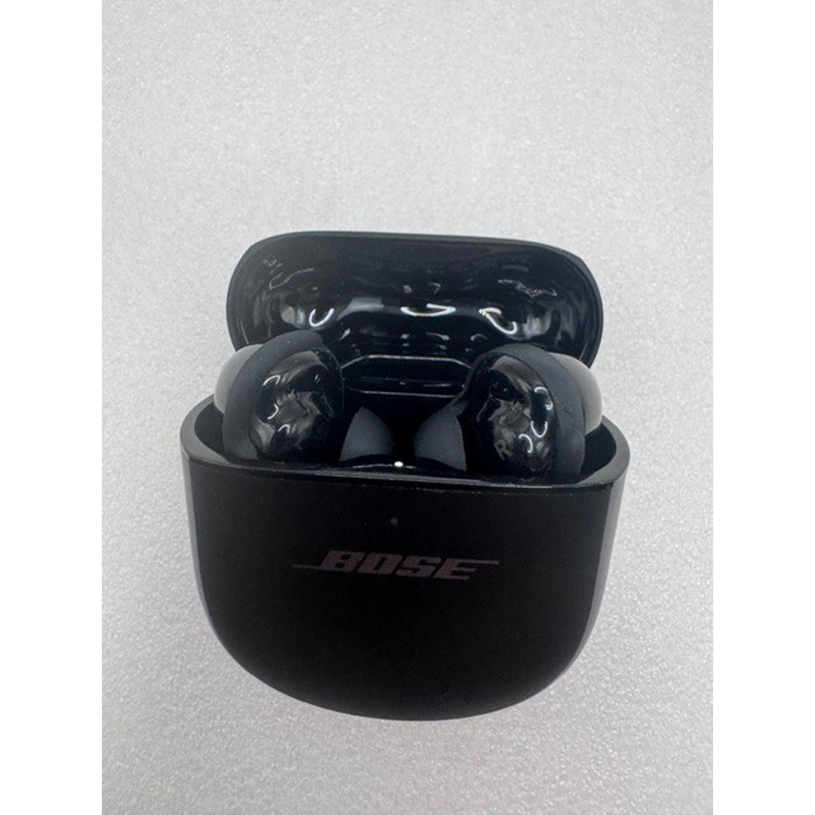 Bose QuietComfort Ultra Earbuds Noise-Cancelling Earbuds Black/Gray - Excellent