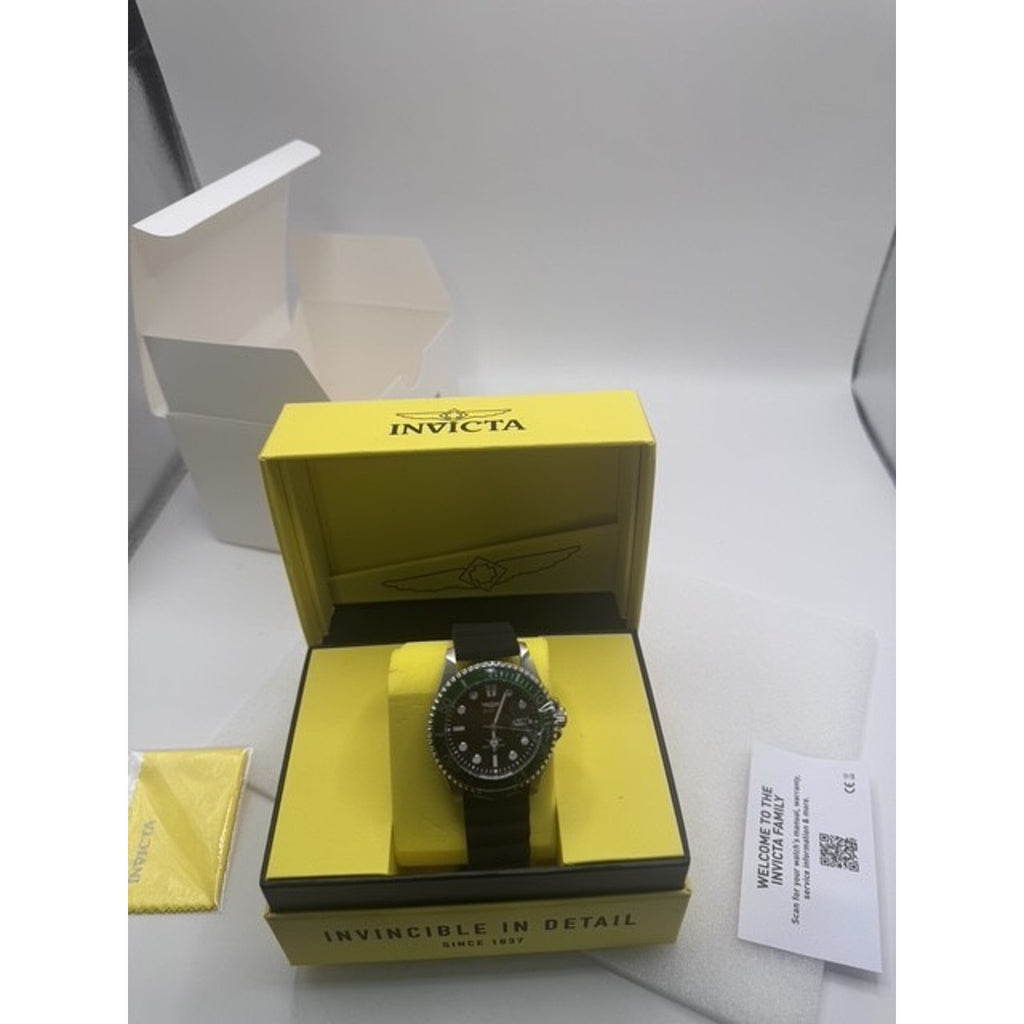 Invicta Pro Diver Shark 47166 43mm Green Bezel Black Dial Silicone Strap $249