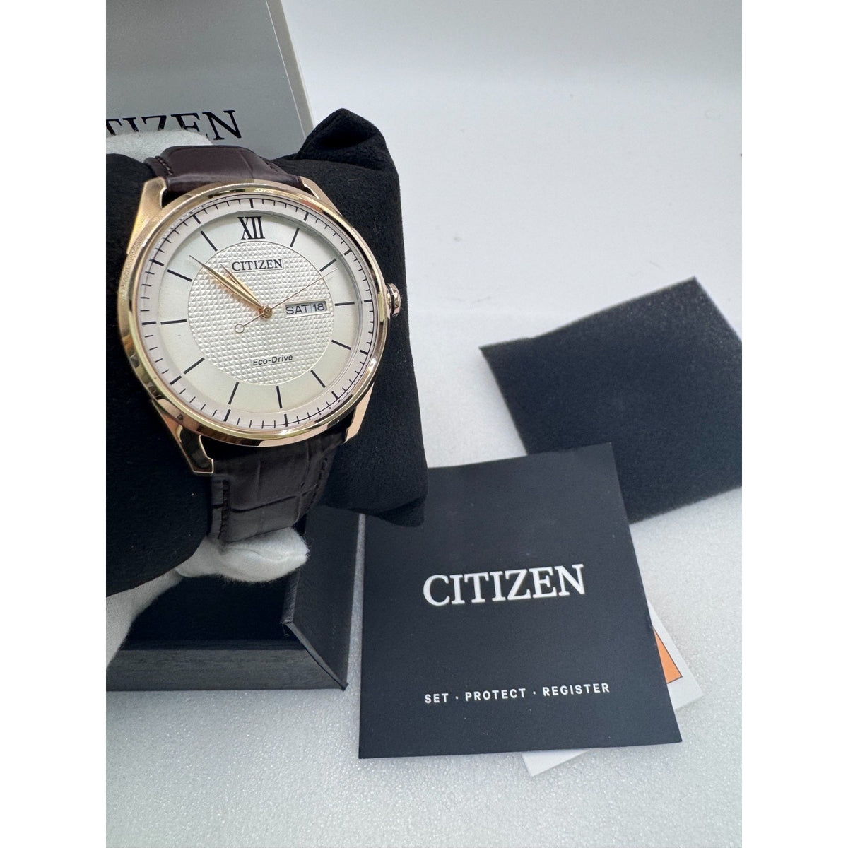 Citizen Eco-Drive Classic Ivory Dial Men's Watch AW0082-01A NEW w STICKERS