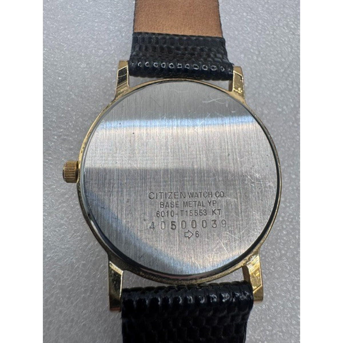 Vintage Mens Citizen Quick Set, Date at Six 6010 T15553 Quartz Japan Wrist Watch