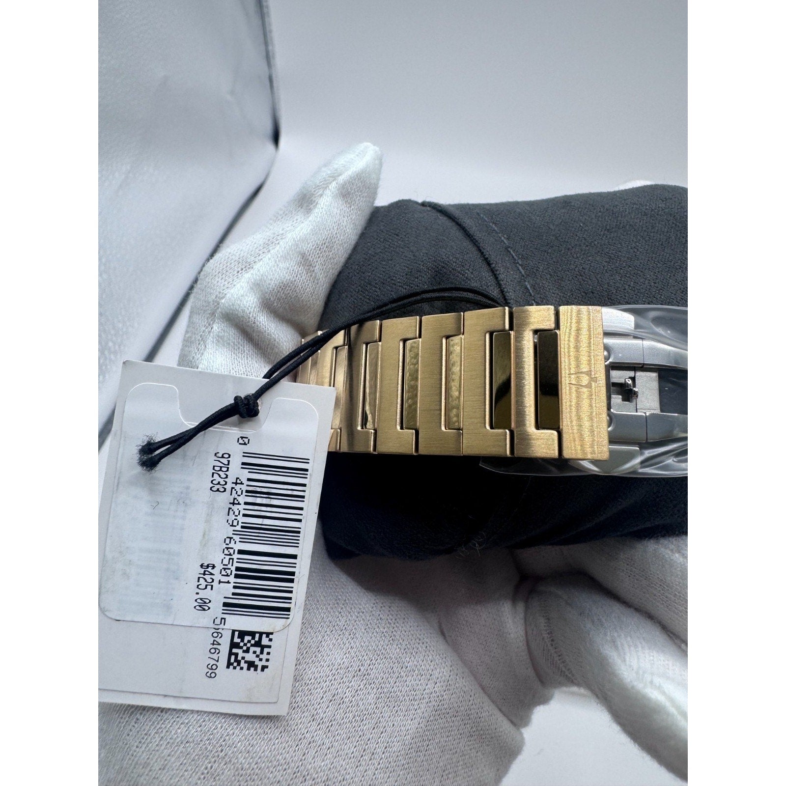 Bulova Classic Gold Stainless Steel Quartz Men's Watch 39mm 97B233 MSRP $425