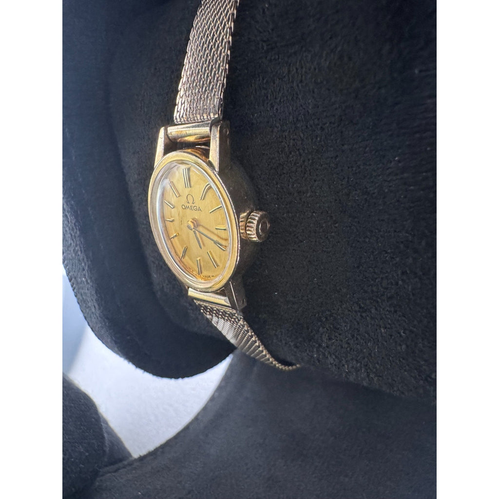 OMEGA Women's Vintage Oval Manual Mechanical Champagne Dial Gold Mesh Bracelet