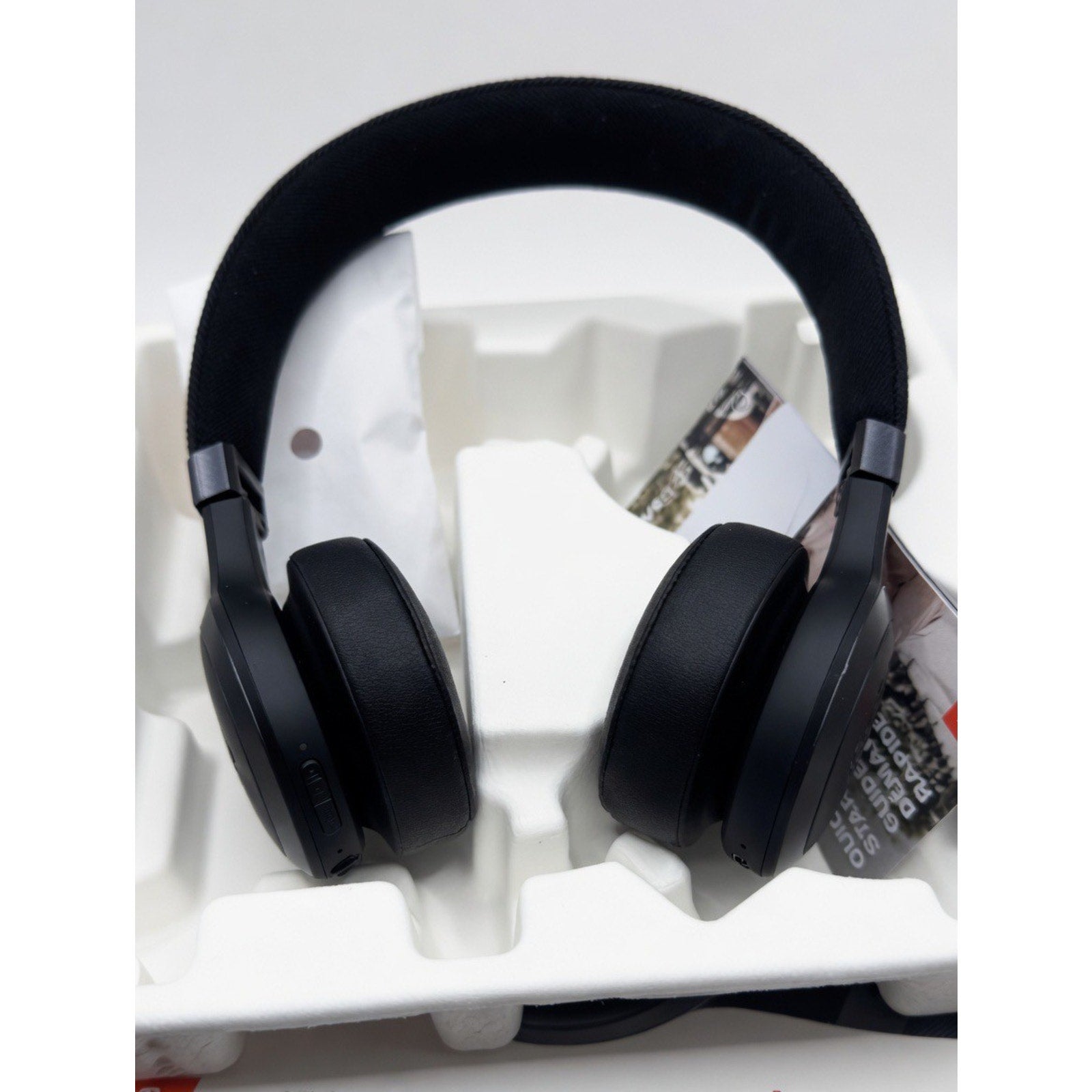 JBL Live 675NC Wireless Over-Ear Headphones Noise Cancelling Bluetooth Headset