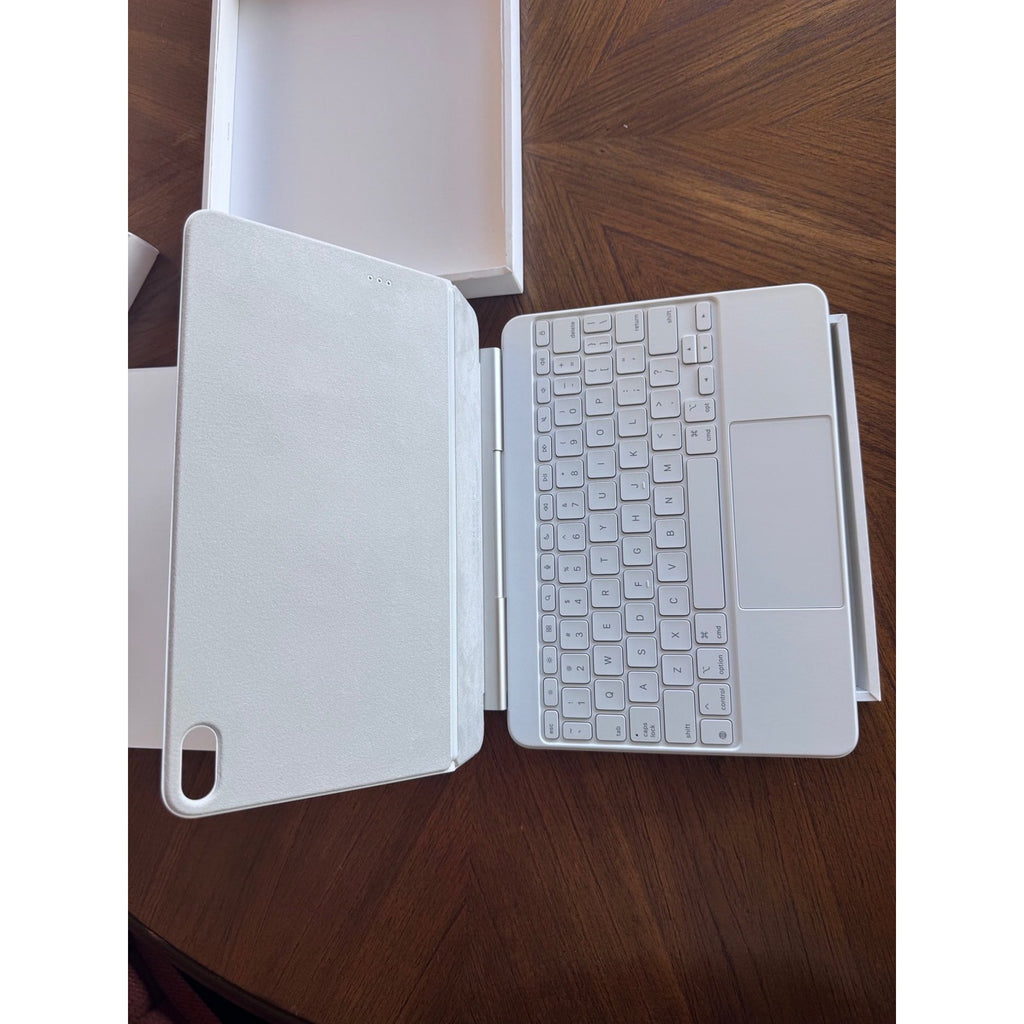 Apple Magic Keyboard for iPad Air 13-inch (M3) A3340 White MDFW4LL/A New