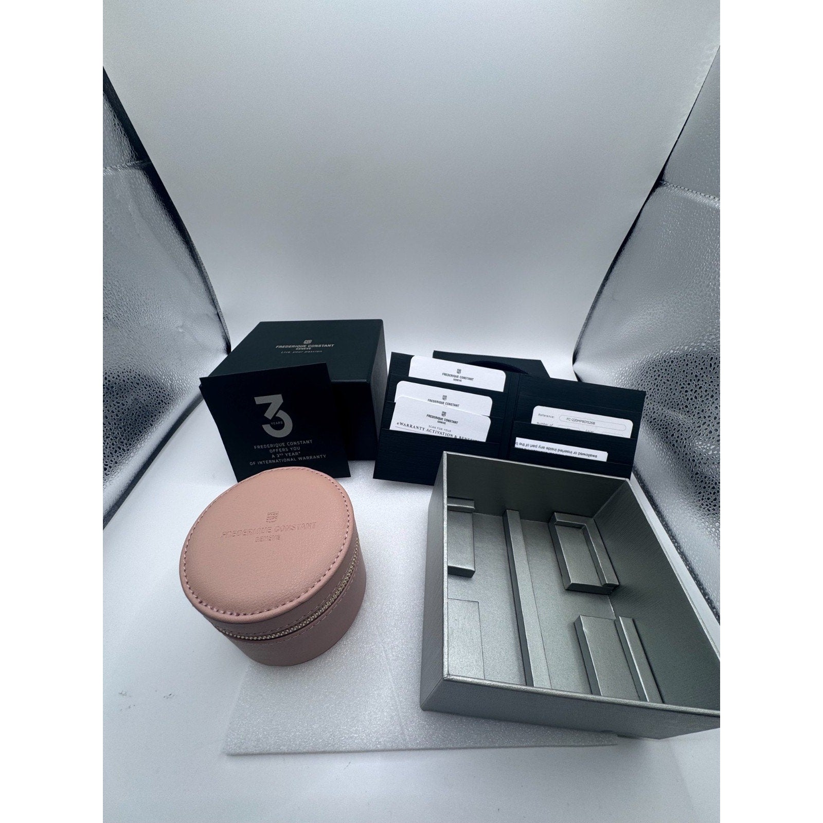 Frederique Constant Slimline Women's watch FC-220MPBD1S26B Brand NEW
