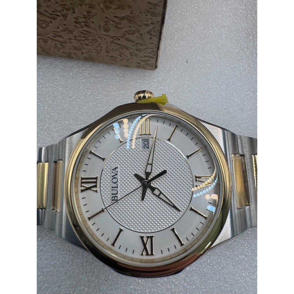 Bulova Men's Classic Date Indicator Quartz Silver Watch 41MM 98B440 $450 RETAIL