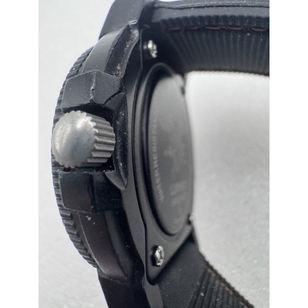 Luminox Navy SEAL 3000/3900 V3 Swiss Quartz 200M Black Dive Watch Orange dial