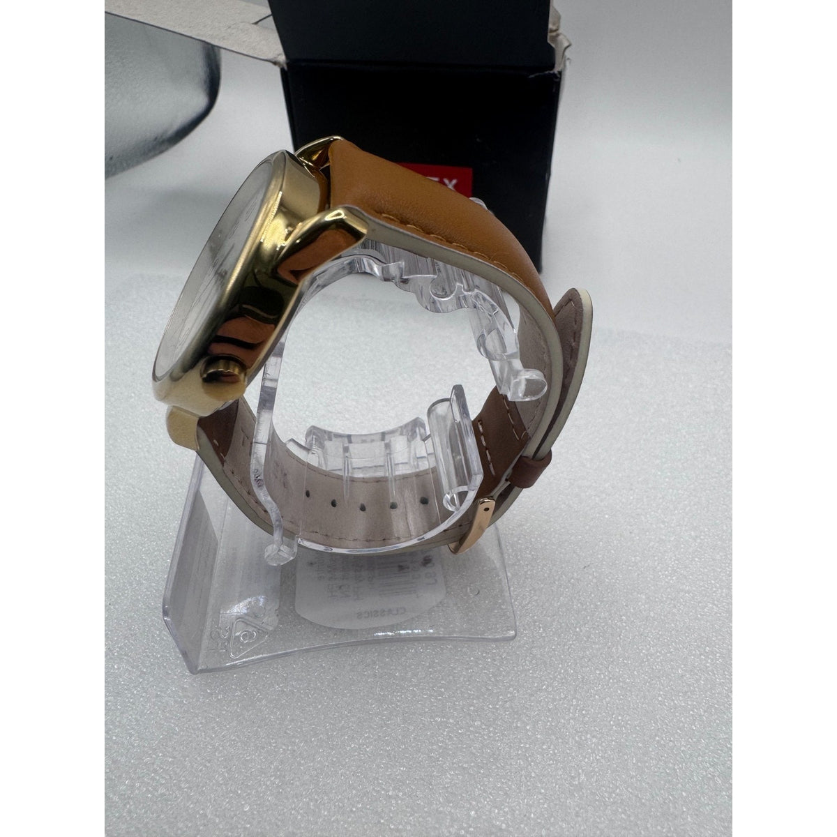 Timex Easy Reader Gold-Tone Case White Dial with Leather Strap
