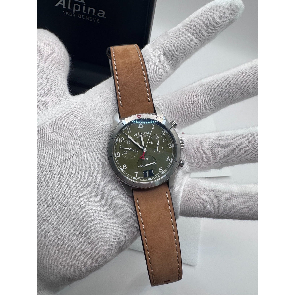 Swiss Made Alpina Pilot Chronograph Big Date Green Dial Mens Watch AL-372GR4S26