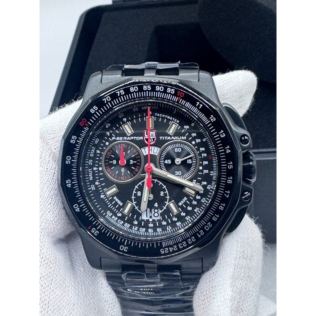 NEW Luminox F-22 Raptor Black Titanium Men's Quartz Watch XA.9272