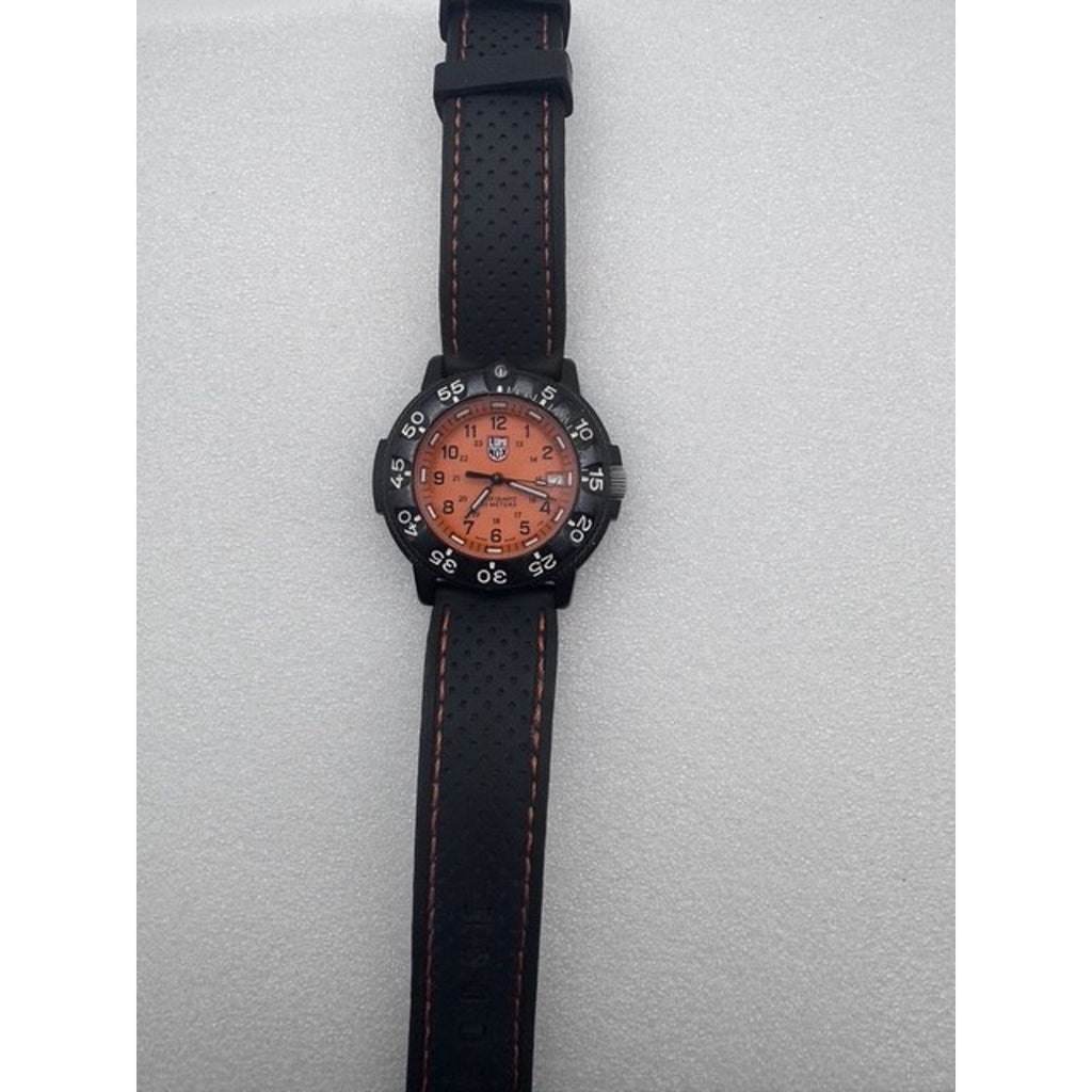 Luminox Navy SEAL 3000/3900 V3 Swiss Quartz 200M Black Dive Watch Orange dial