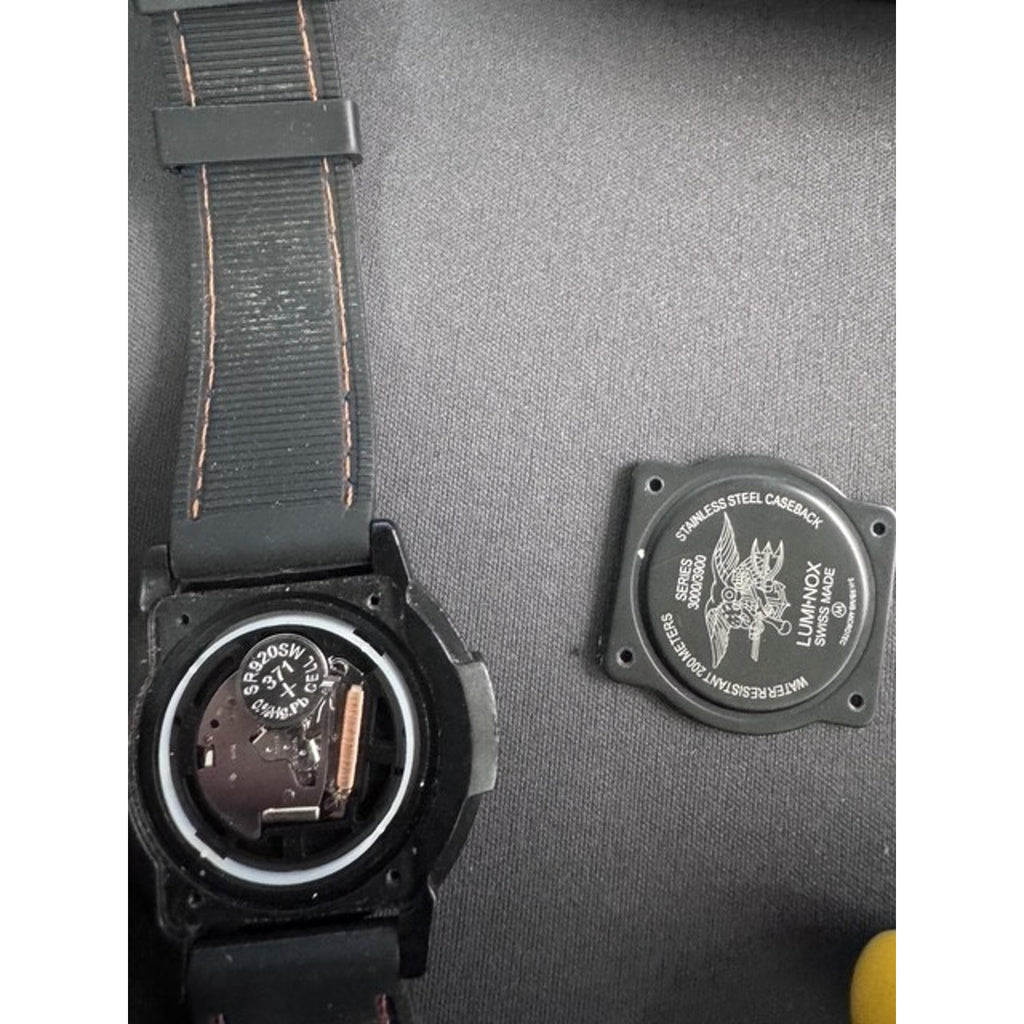 Luminox Navy SEAL 3000/3900 V3 Swiss Quartz 200M Black Dive Watch Orange dial