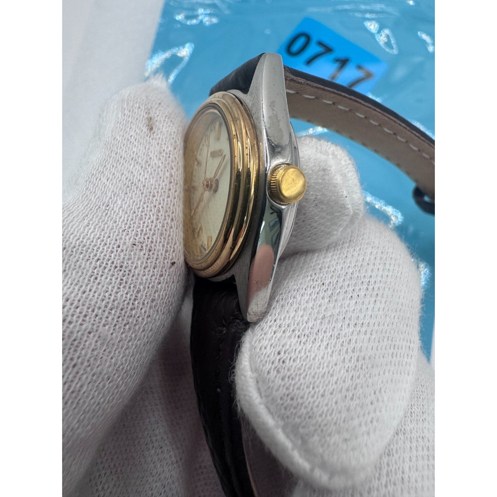 vintage seiko Women’s Quartz Watch 7NB2-0399 22mm New Battery Working -f194