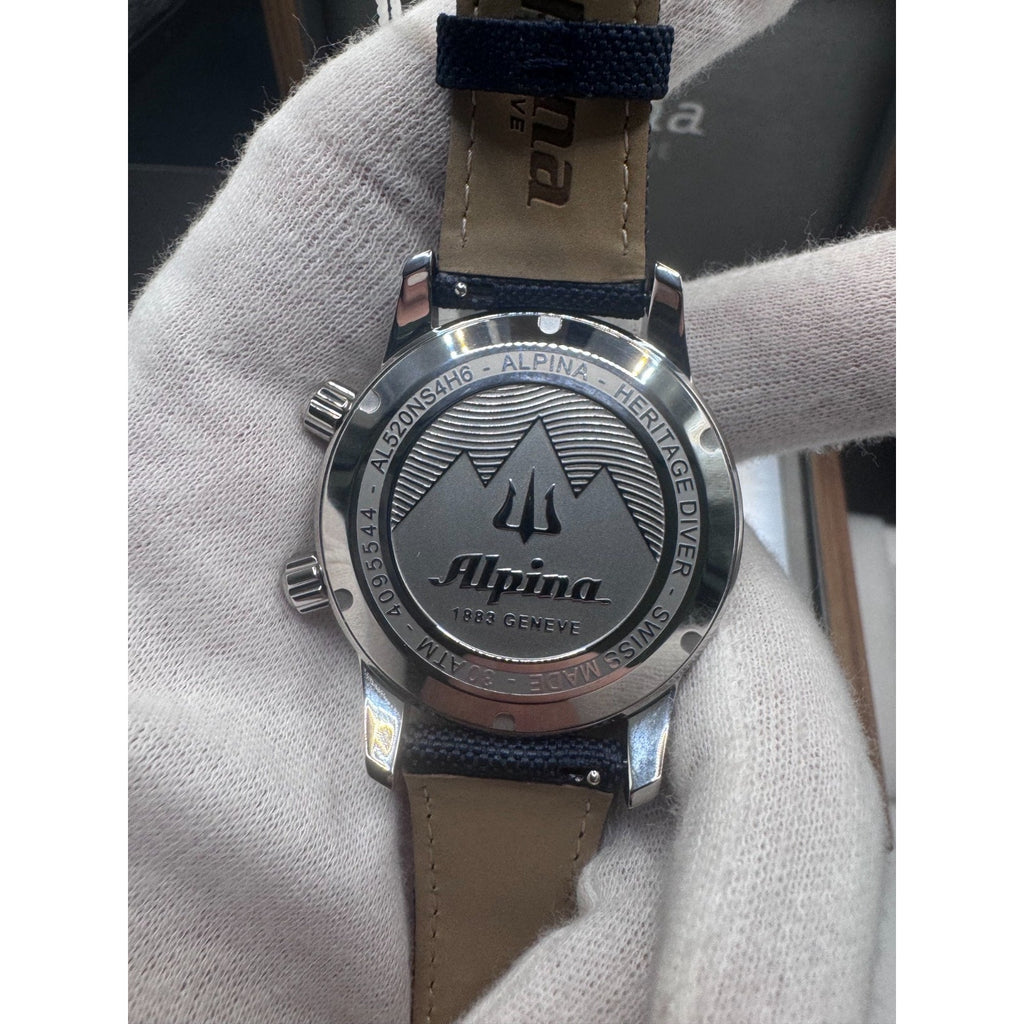 Swiss Alpina Seastrong Diver 300 Heritage Automatic 42mm Mens Watch AL-520NS4H6