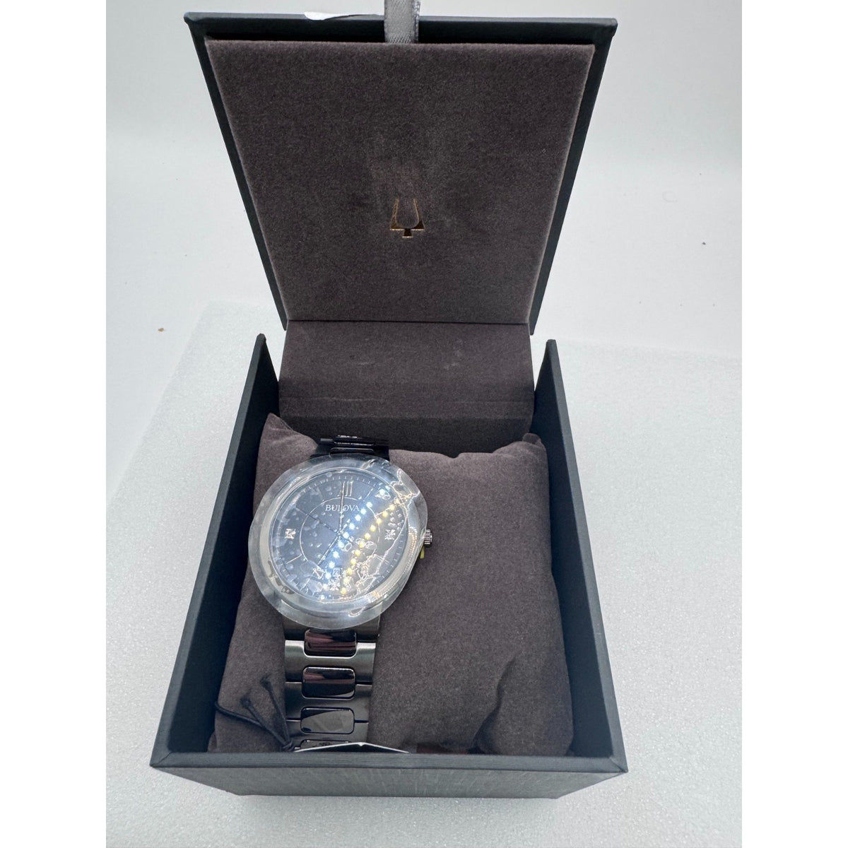 Bulova Diamond Mens Gray Stainless Steel Bracelet Watch 98d162 RETAIL $395