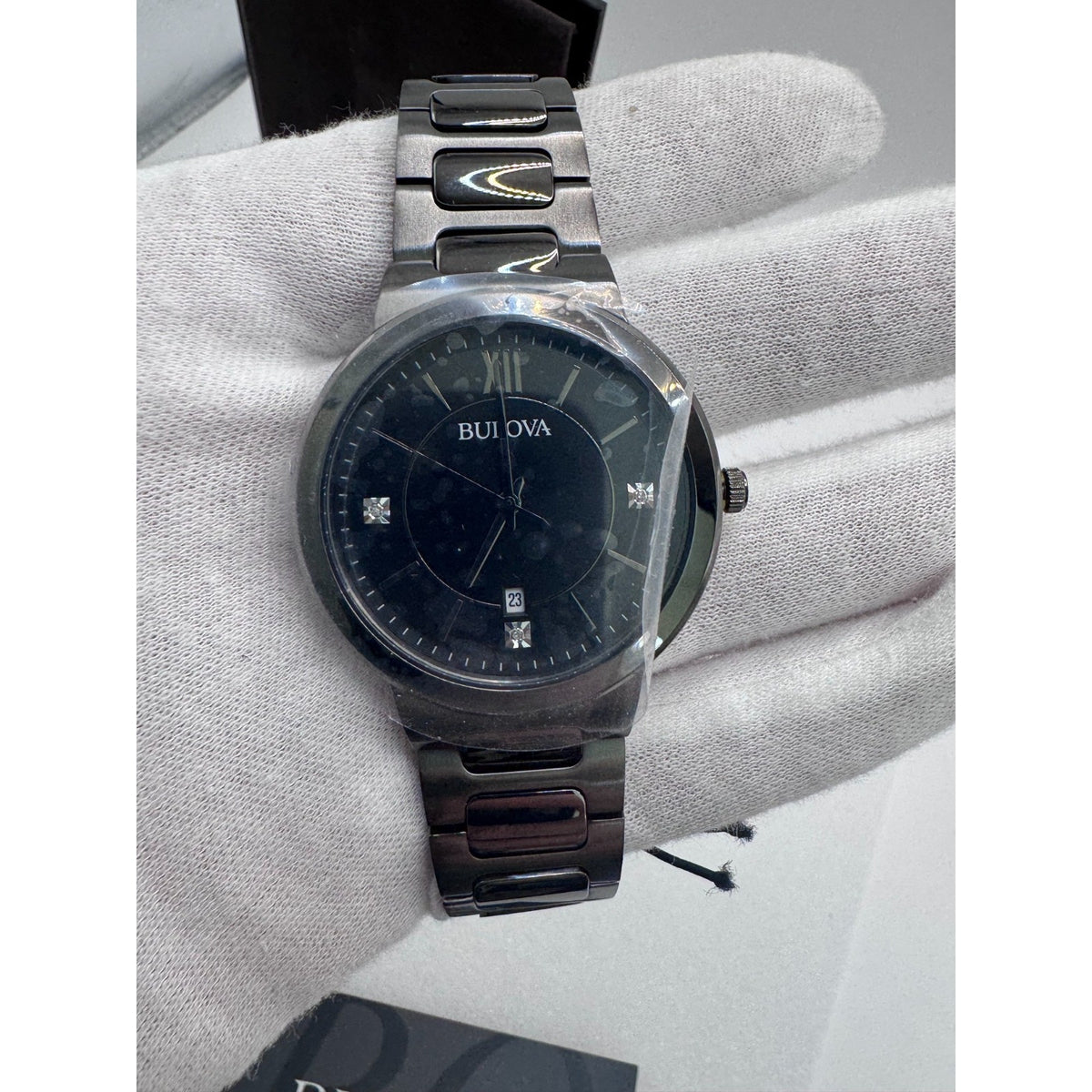 Bulova Diamond Mens Gray Stainless Steel Bracelet Watch 98d162 RETAIL $395