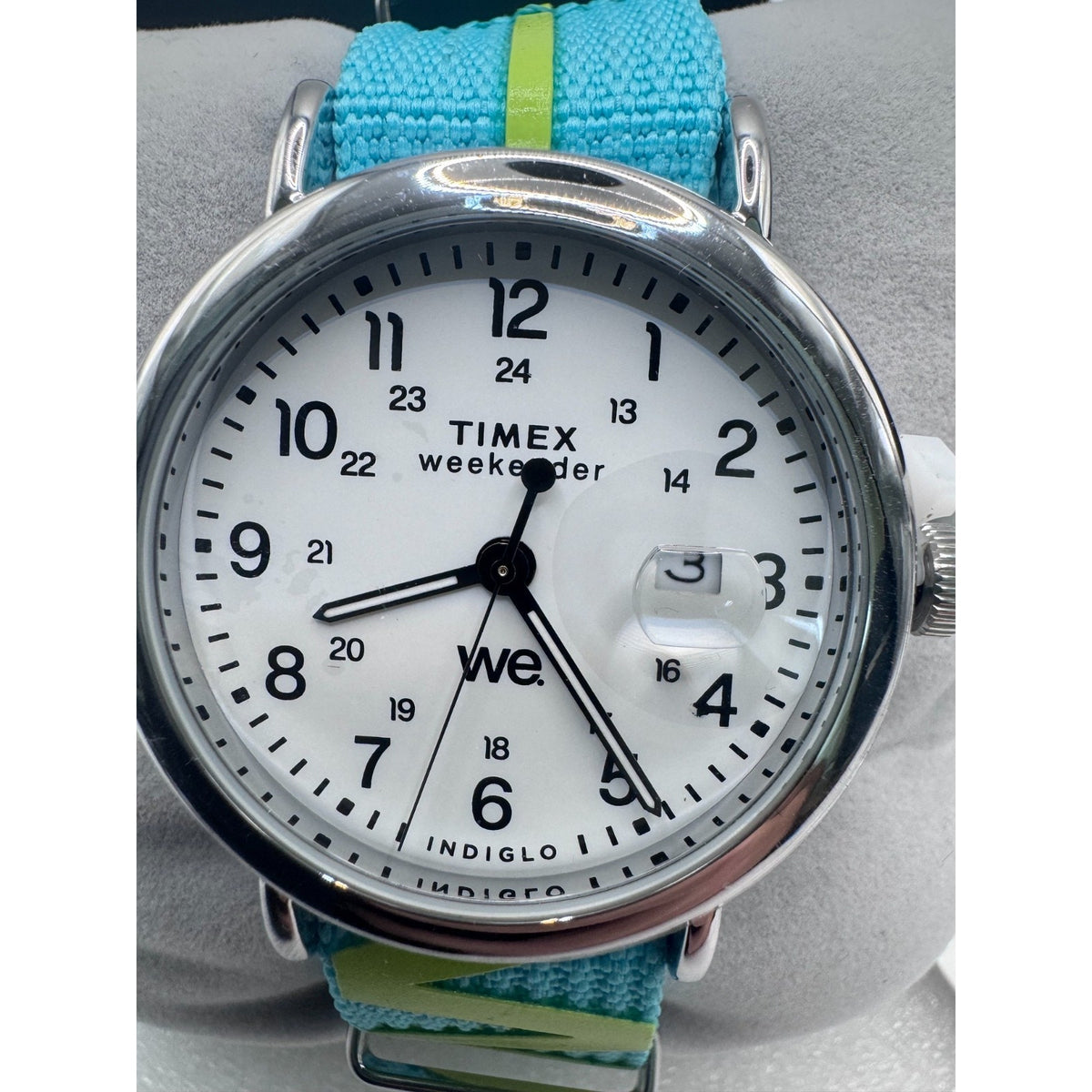 Timex Weekender 40mm Blue strap White Dial Men's Watch TW2W99600 - NEW
