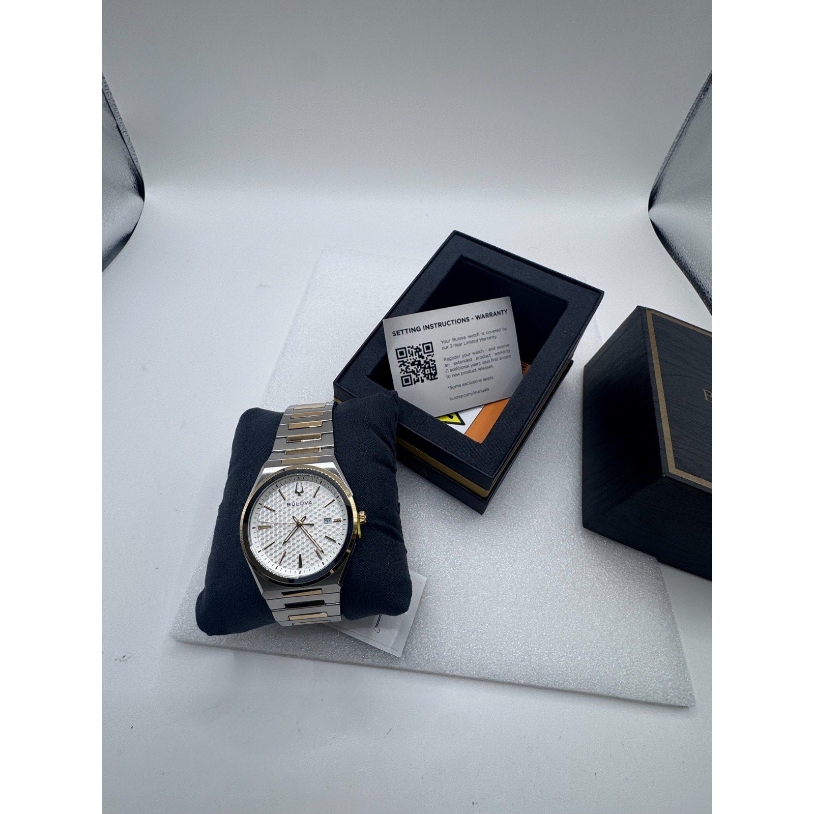 Bulova Classic Two-Tone Stainless Steel Quartz Men's Watch 98B424 MSRP $399