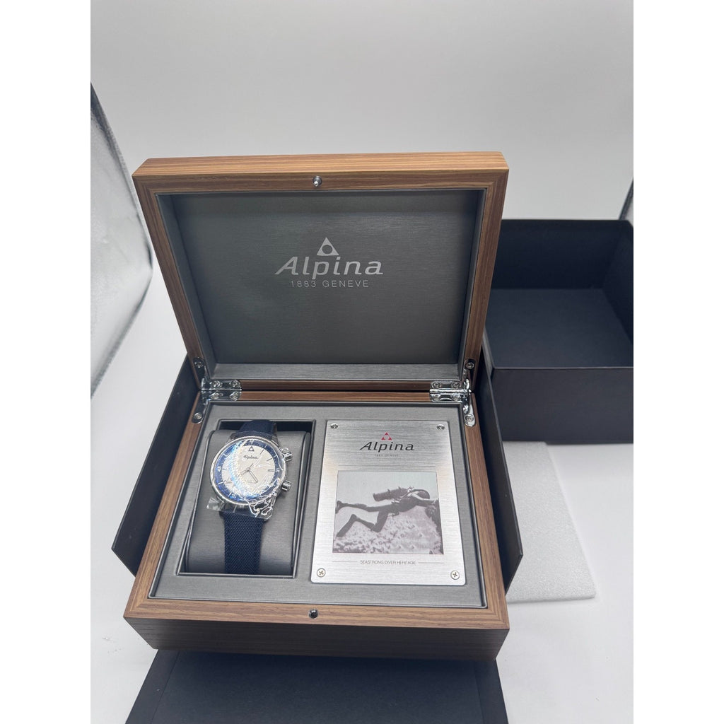 Swiss Alpina Seastrong Diver 300 Heritage Automatic 42mm Mens Watch AL-520NS4H6