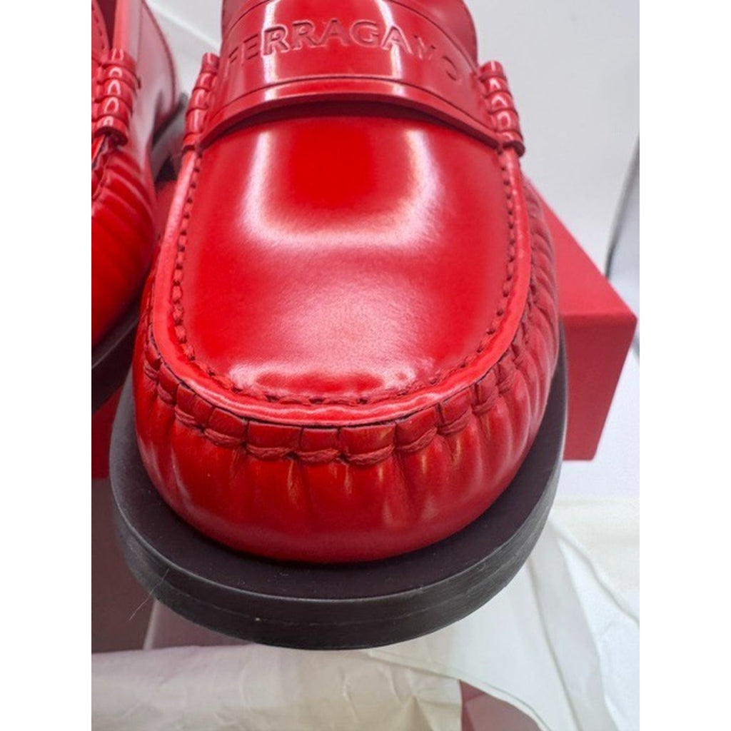 Salvatore Ferragamo Women's Loafer Flame Red Calf Leather Women's 7 D Wide