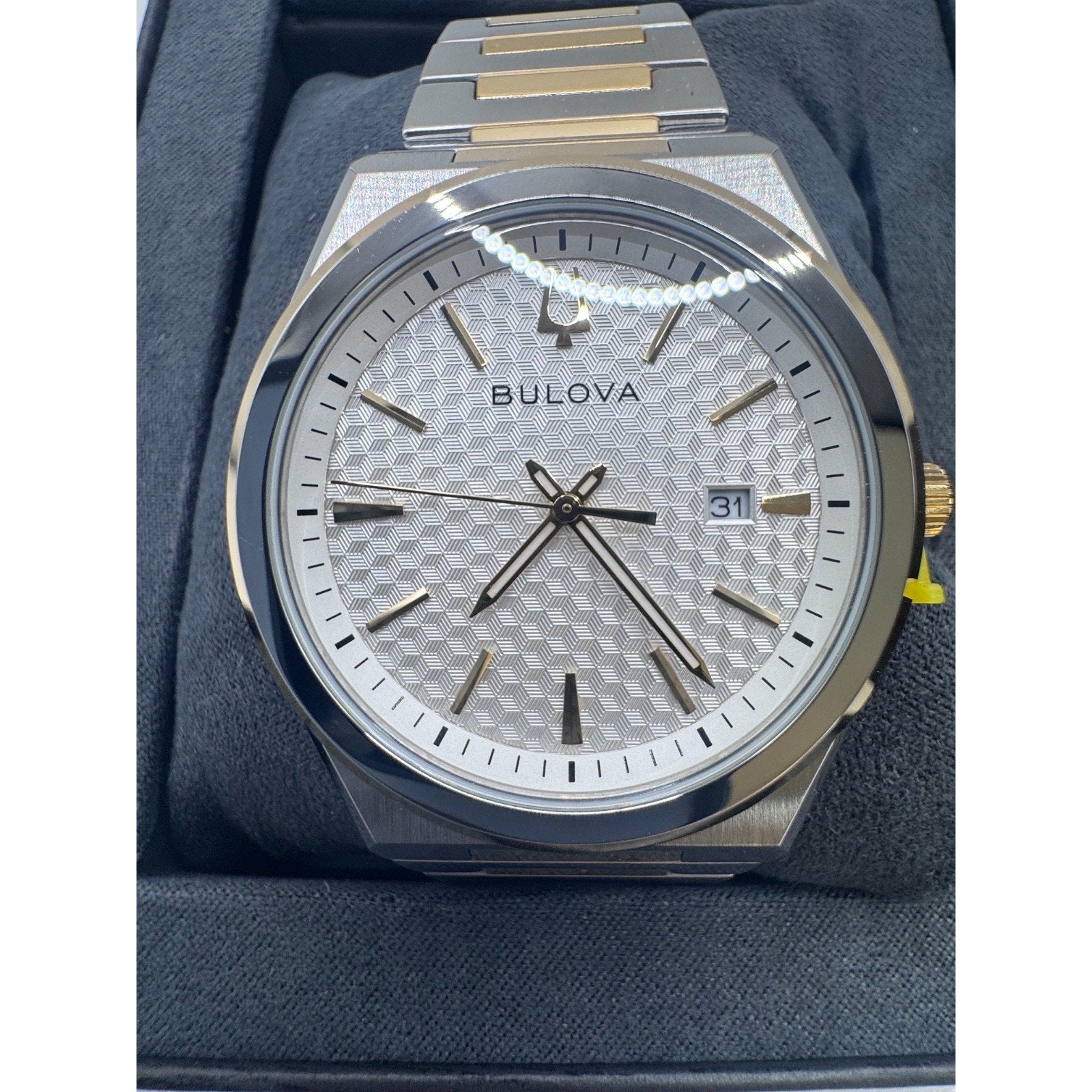 Bulova Classic Two-Tone Stainless Steel Quartz Men's Watch 98B424 MSRP $399