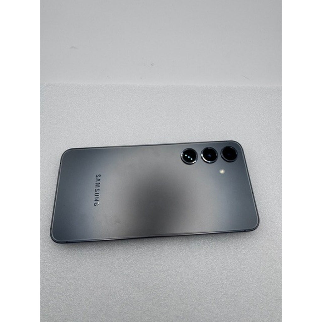 Samsung Galaxy S24 128GB S921U Fully Unlocked - Excellent condition